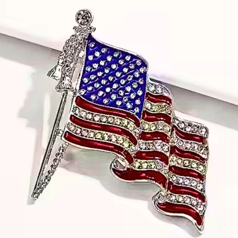 NWT Waving American Flag Brooch Rhinestone & Enamel Lapel Scarf Hat Pin